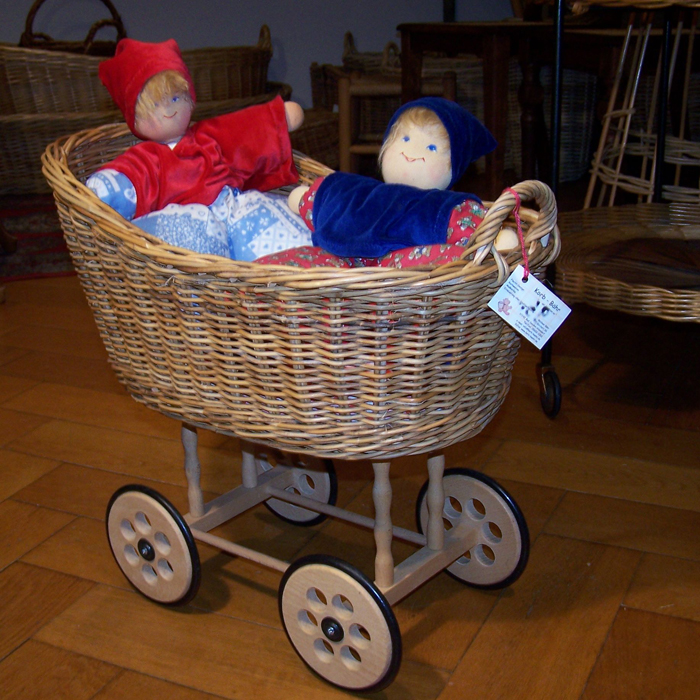 Puppenwagen